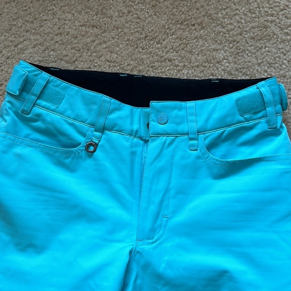 Roxy Snowboarding/Ski Pants - Picture 3 of 4